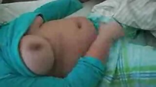 ಬೂಟಿಲಿಶಿಯಸ್ ರೆಡ್‌ಹೆಡ ...